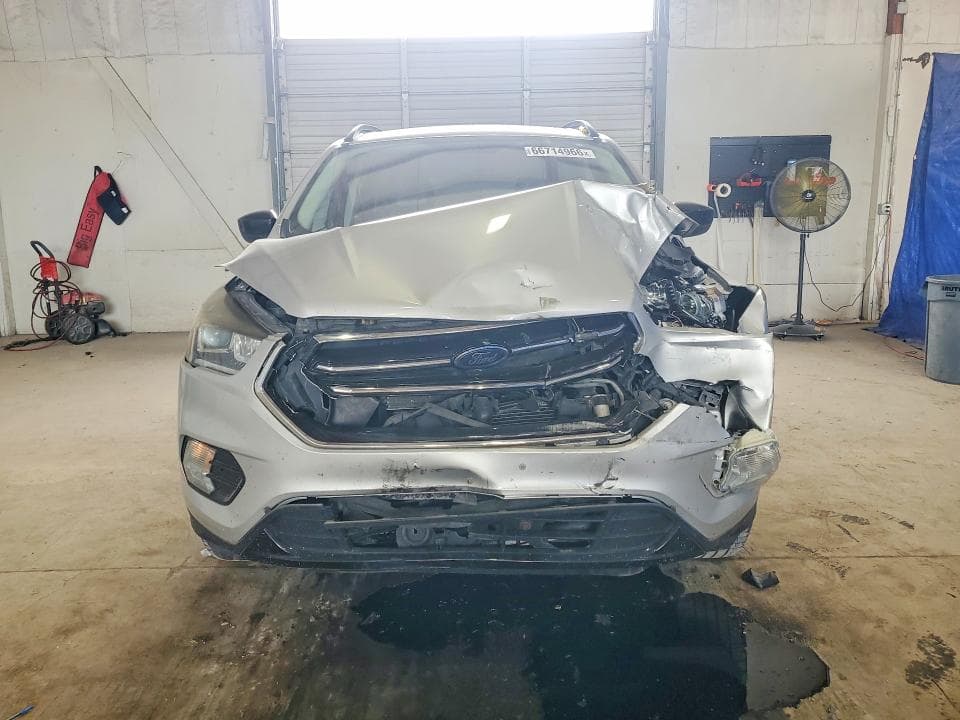 2017 FORD ESCAPE SE 5