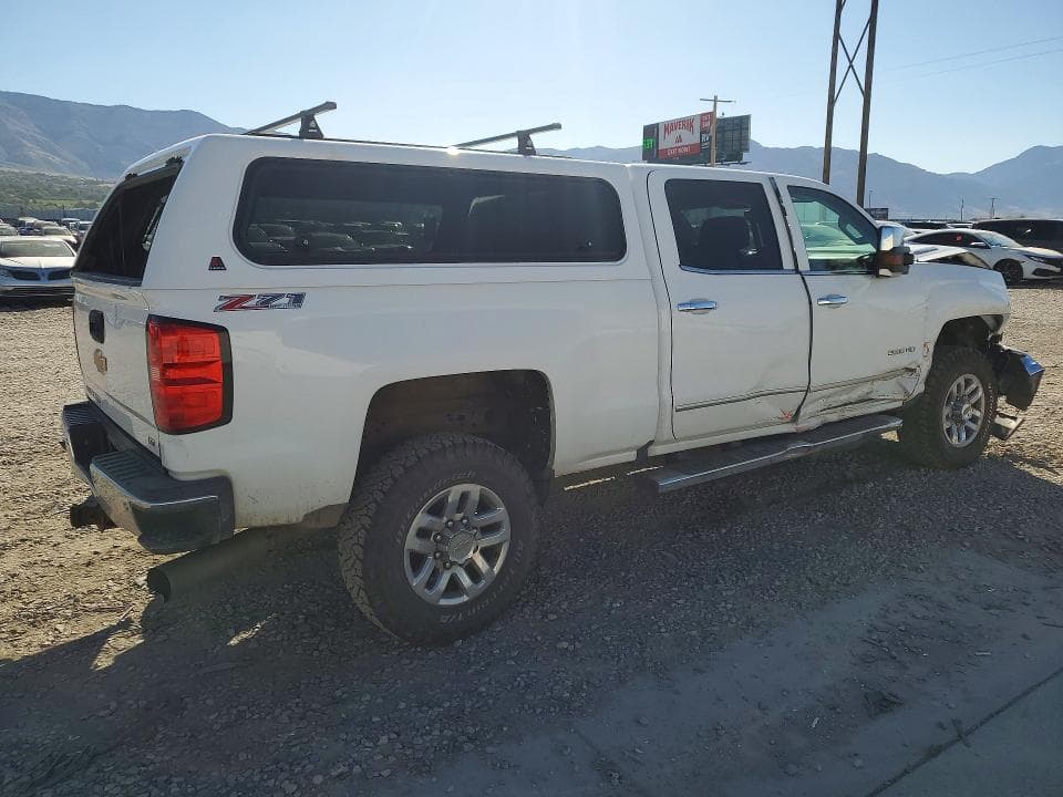 2017 CHEVROLET SILVERADO K2500 HEAVY DUTY LTZ 3