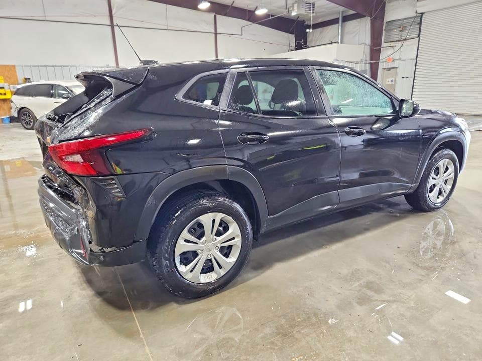 2024 CHEVROLET TRAX LS 3