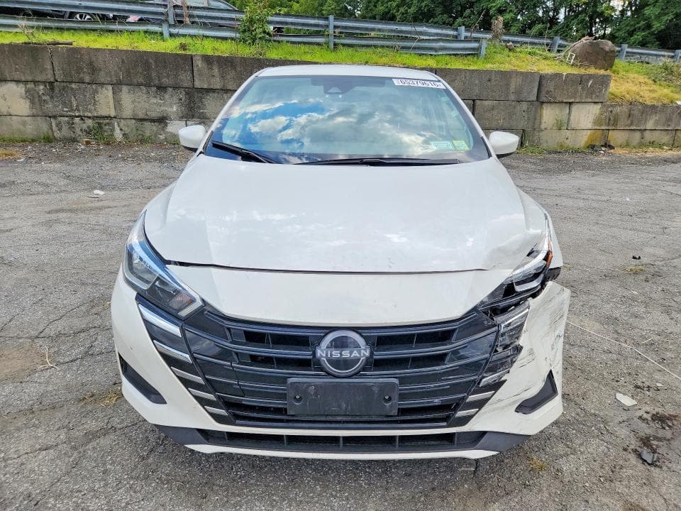 2024 NISSAN VERSA SV 5