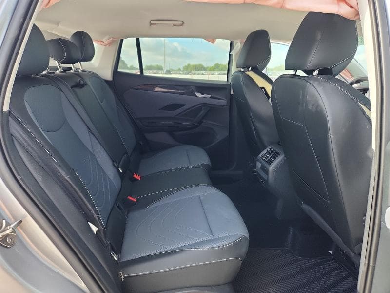 2025 VOLKSWAGEN TIGUAN SE 10