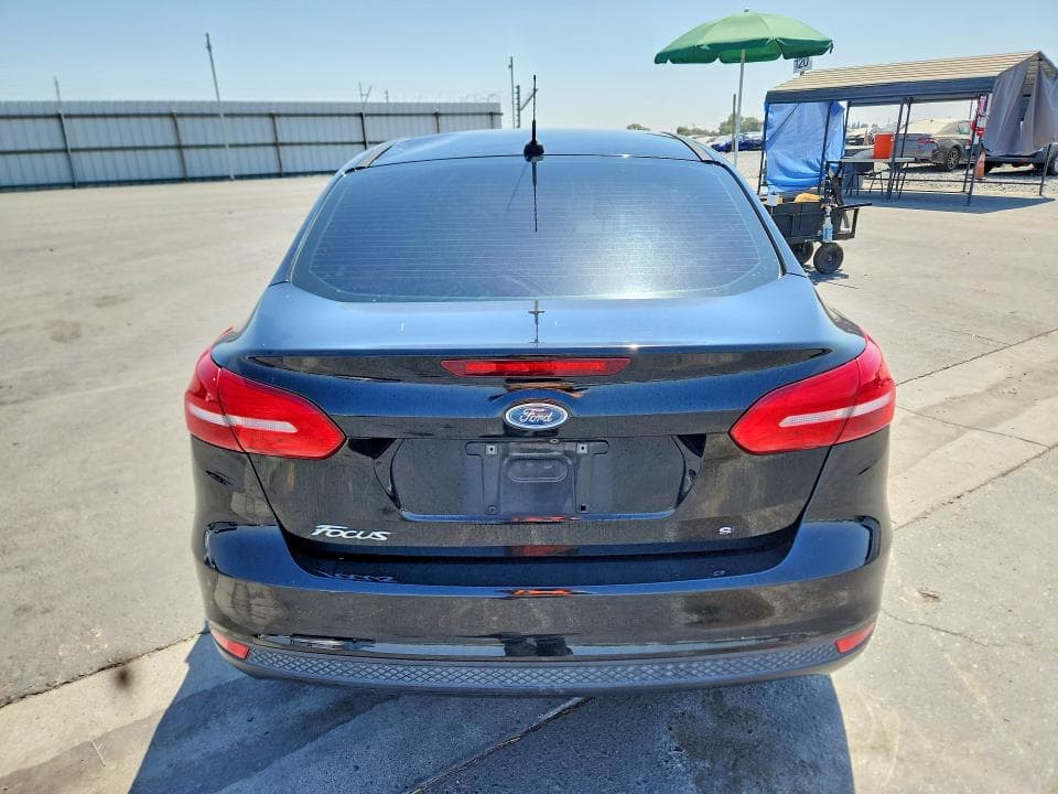 2018 FORD FOCUS SE 6