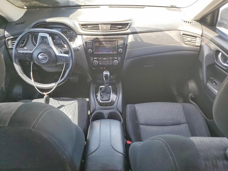 2018 NISSAN ROGUE SV 8