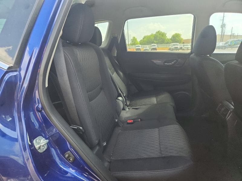 2018 NISSAN ROGUE S 11