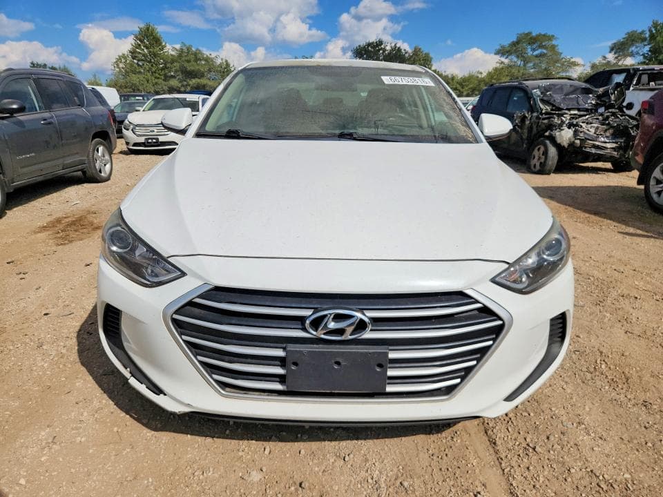 2017 HYUNDAI ELANTRA SE 5