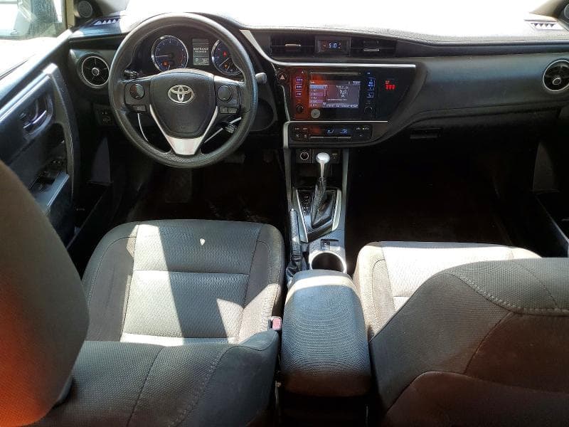 2018 TOYOTA COROLLA LE 8