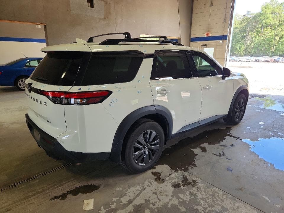 2022 NISSAN PATHFINDER SV 3