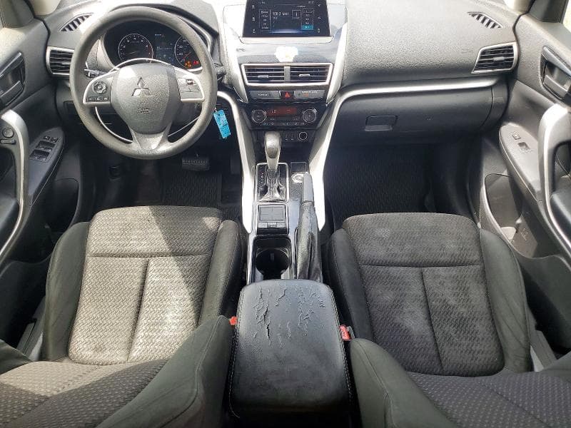 2018 MITSUBISHI ECLIPSE CROSS LE 8