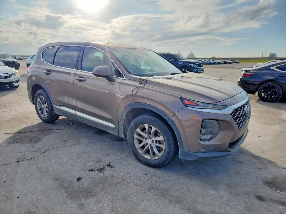 2020 HYUNDAI SANTA FE SEL 4