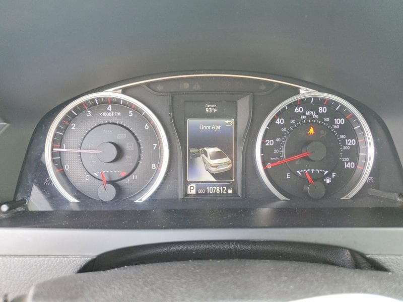 2017 TOYOTA CAMRY SE 9
