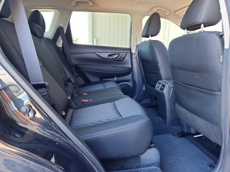 2018 NISSAN ROGUE SV 10