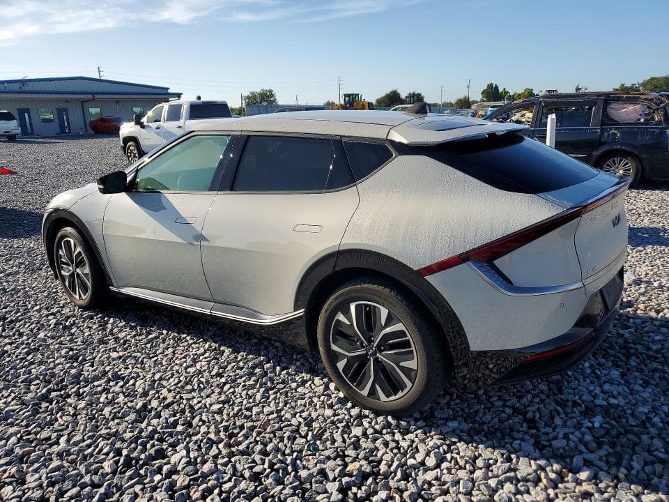 2022 KIA EV6 WIND 2