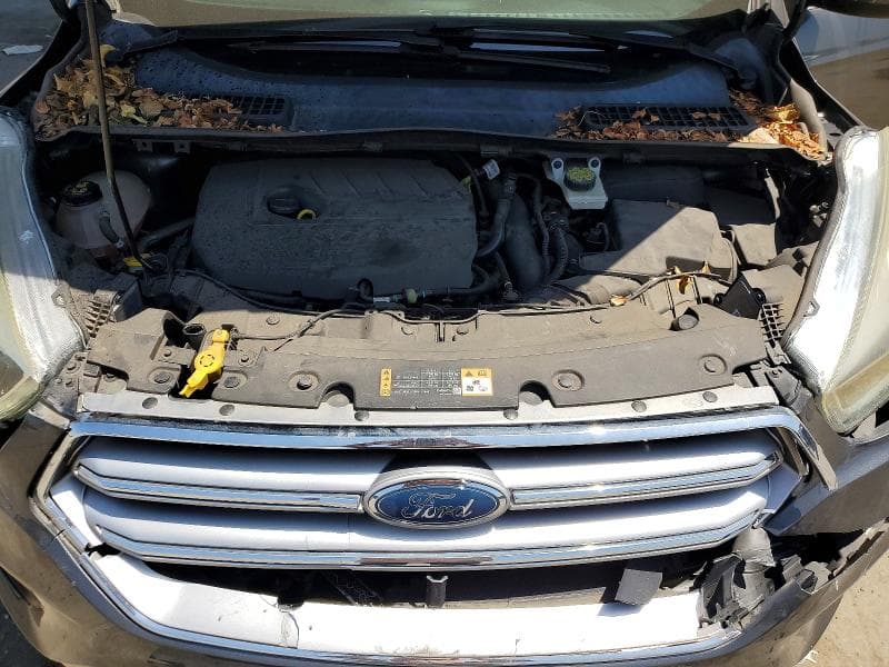 2017 FORD ESCAPE SE 12