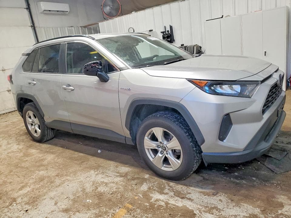 2020 TOYOTA RAV4 LE 4