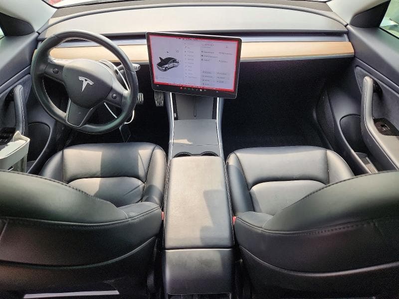 2018 TESLA MODEL 3 8