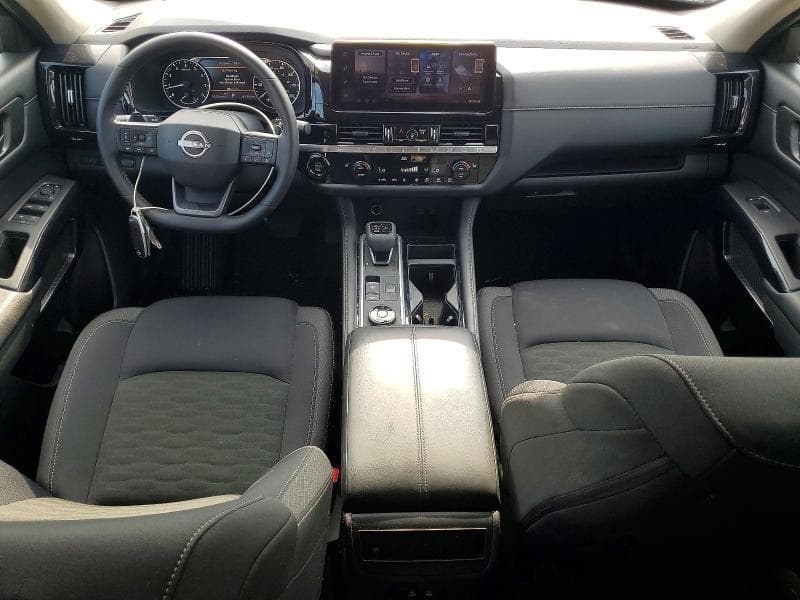 2026 NISSAN PATHFINDER SV 8