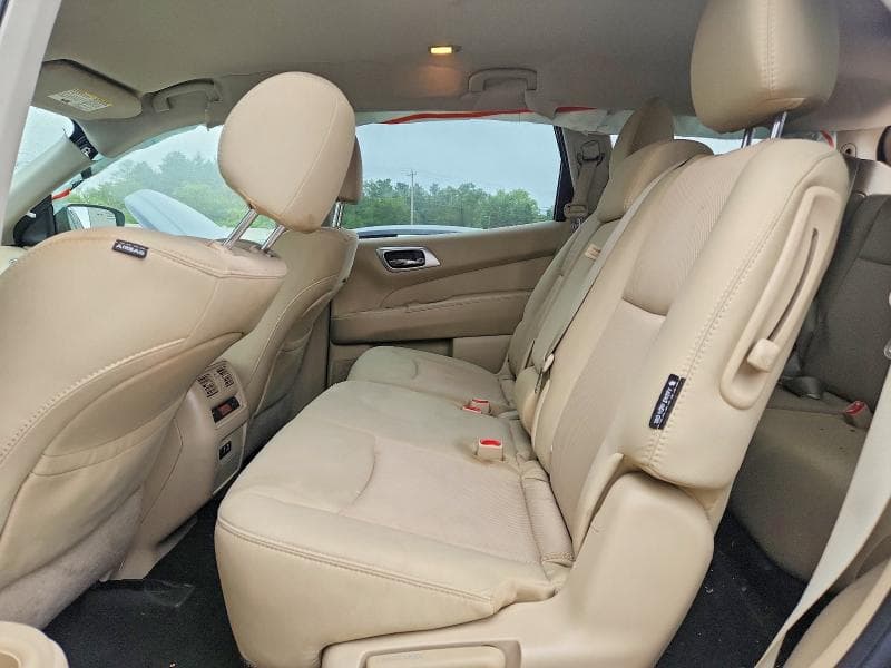 2019 NISSAN PATHFINDER SV 11