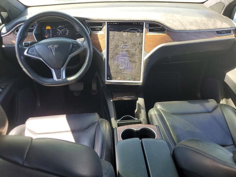 2017 TESLA MODEL X 8