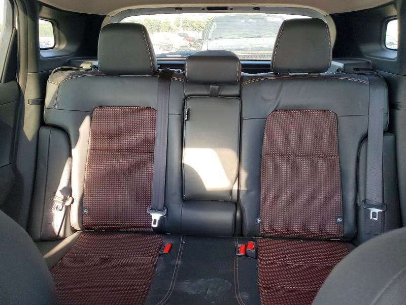 2025 NISSAN KICKS SR 10