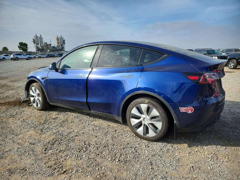 2023 TESLA MODEL Y 2