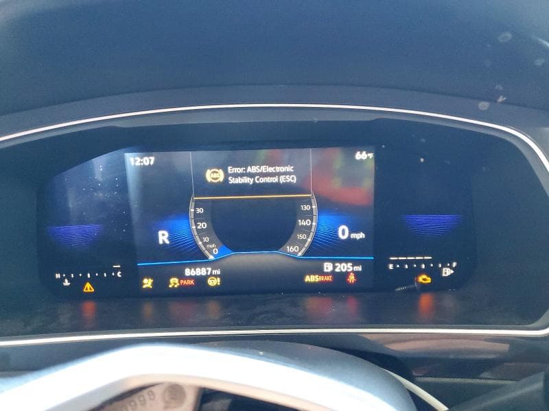 2022 VOLKSWAGEN TIGUAN S 9
