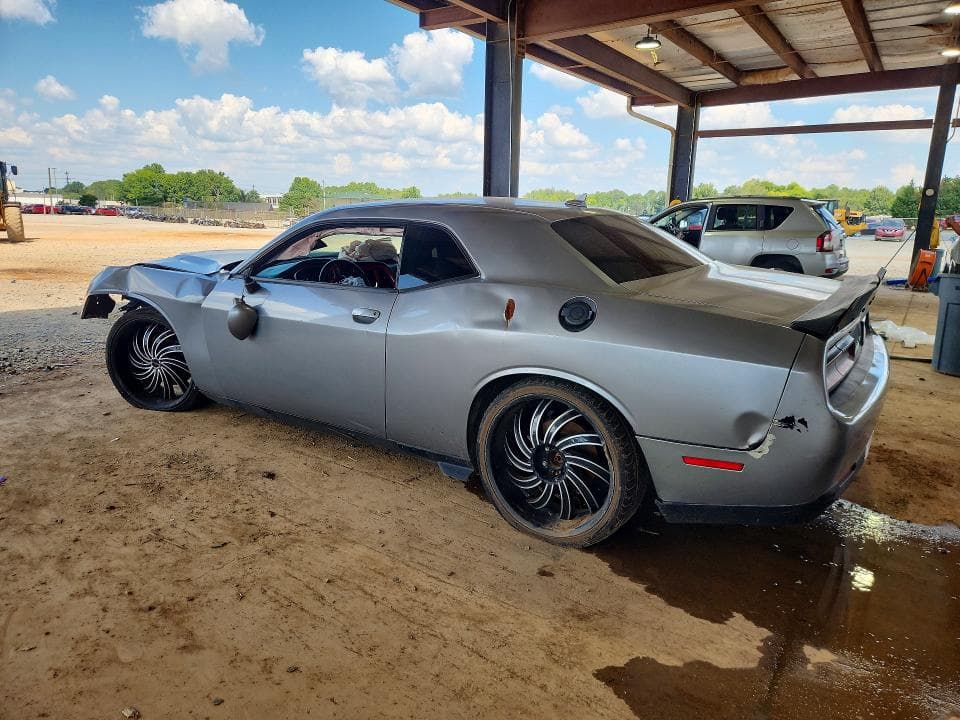 2018 DODGE CHALLENGER SXT 2