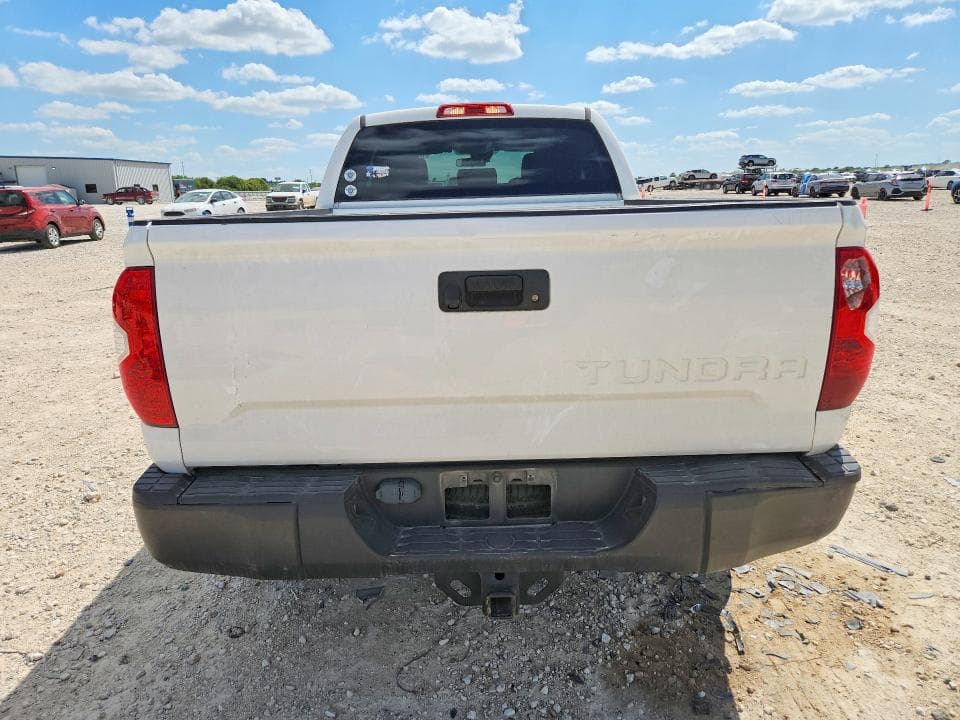 2019 TOYOTA TUNDRA SR 6