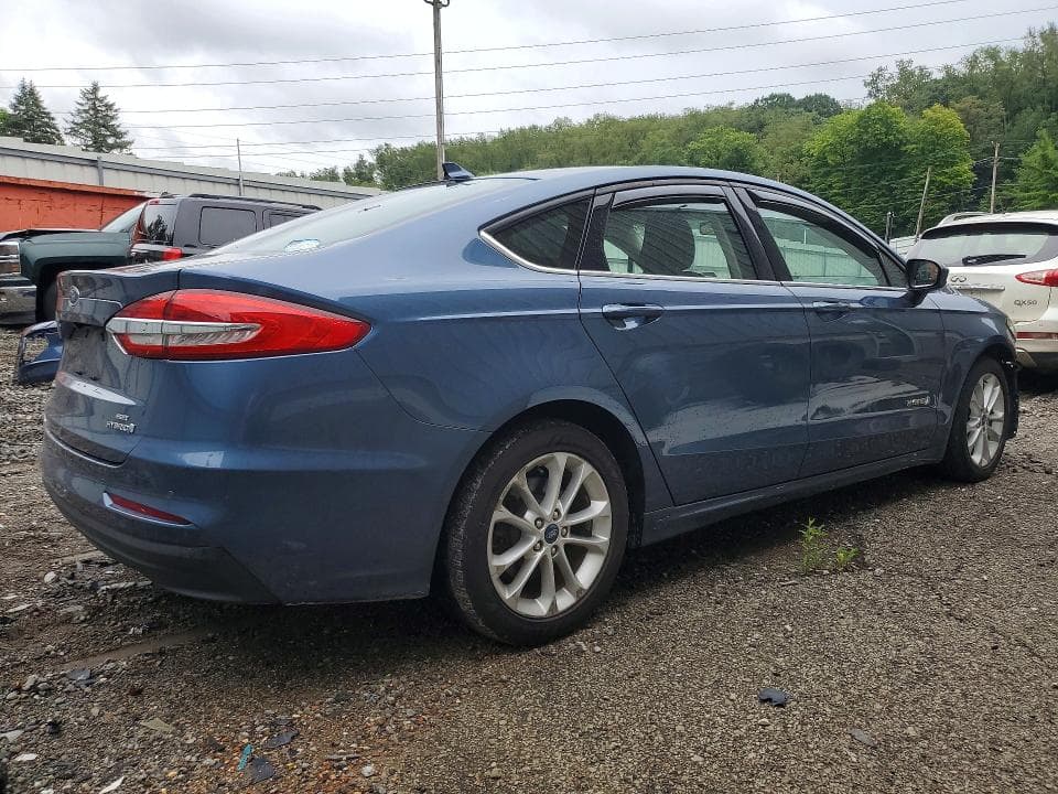 2019 FORD FUSION SE 3