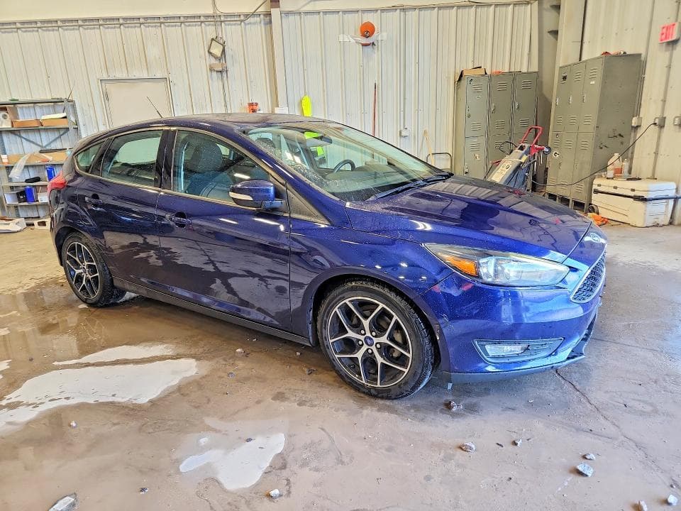 2017 FORD FOCUS SEL 4