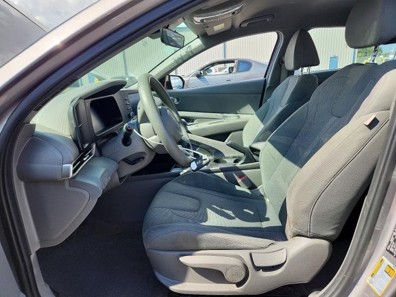 2024 HYUNDAI ELANTRA SE 7