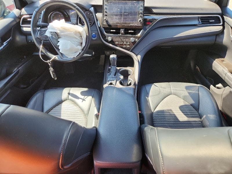 2022 TOYOTA CAMRY HYBRID SE 8