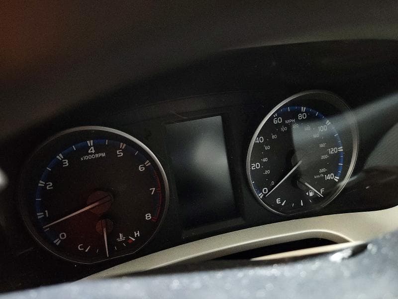 2018 TOYOTA RAV4 LE 9