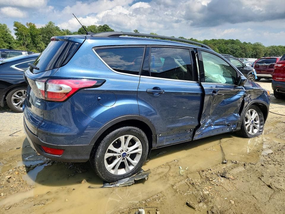 2018 FORD ESCAPE SE 3