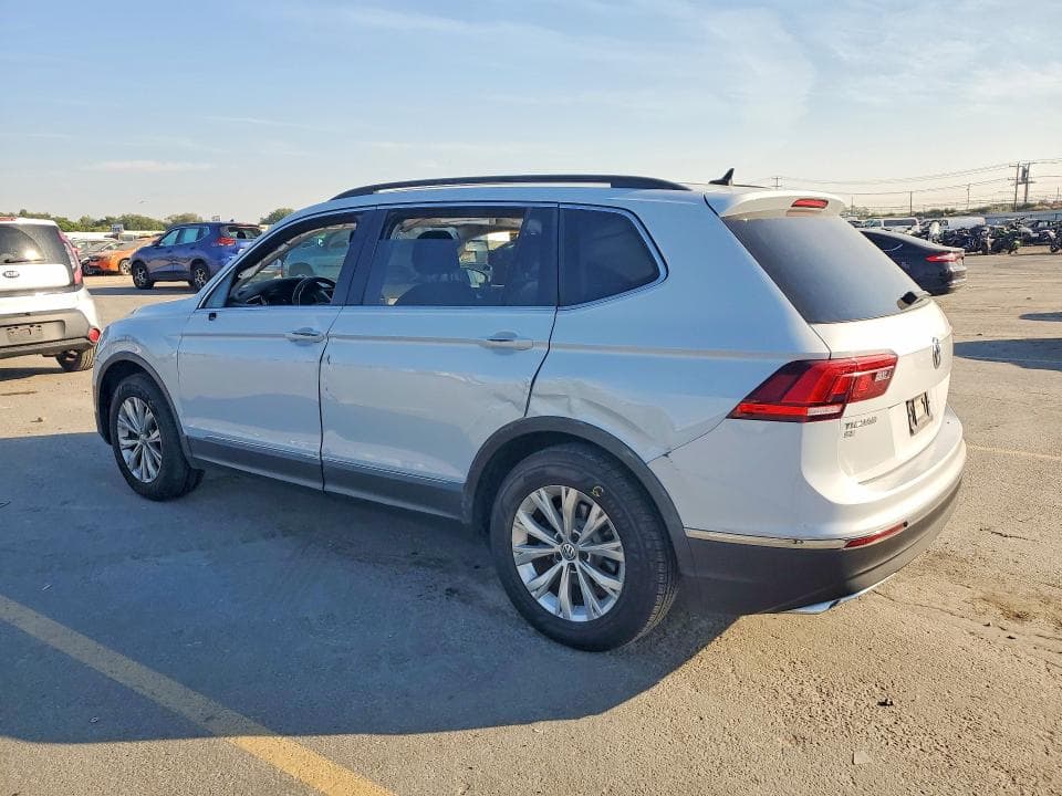 2018 VOLKSWAGEN TIGUAN SE 2