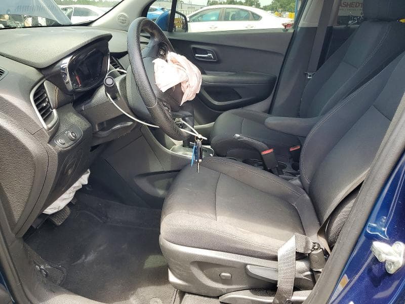 2020 CHEVROLET TRAX 1LT 7