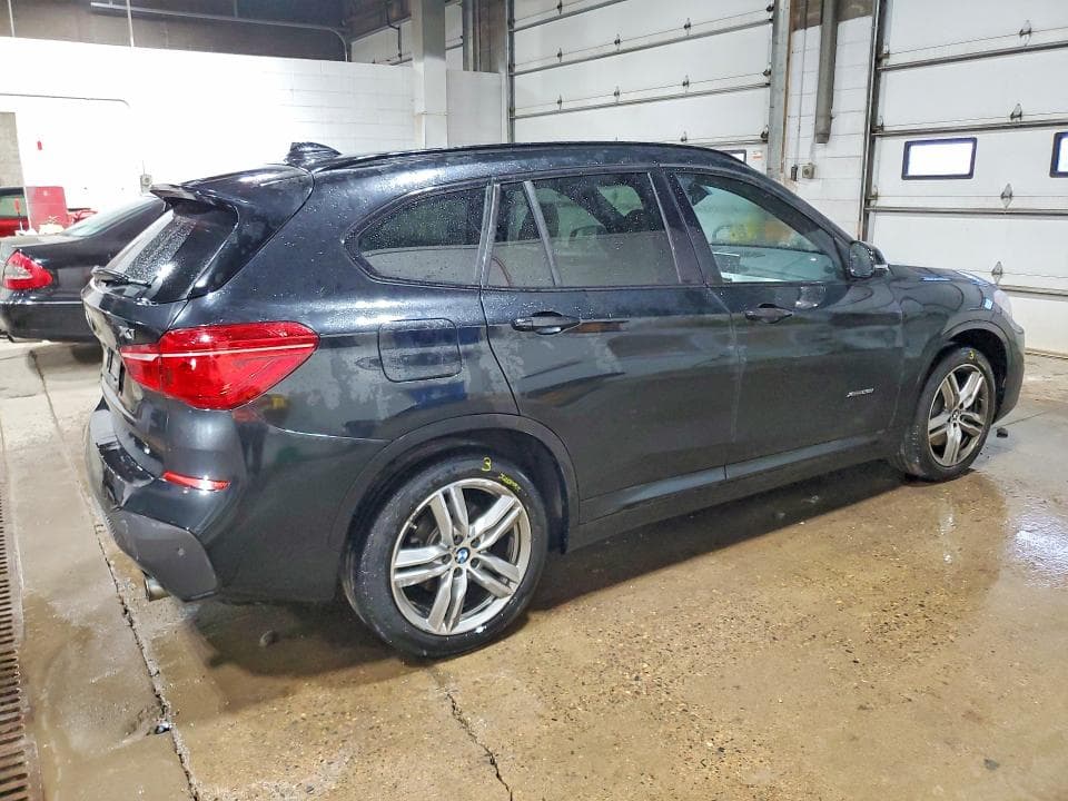 2017 BMW X1 XDRIVE28I 3