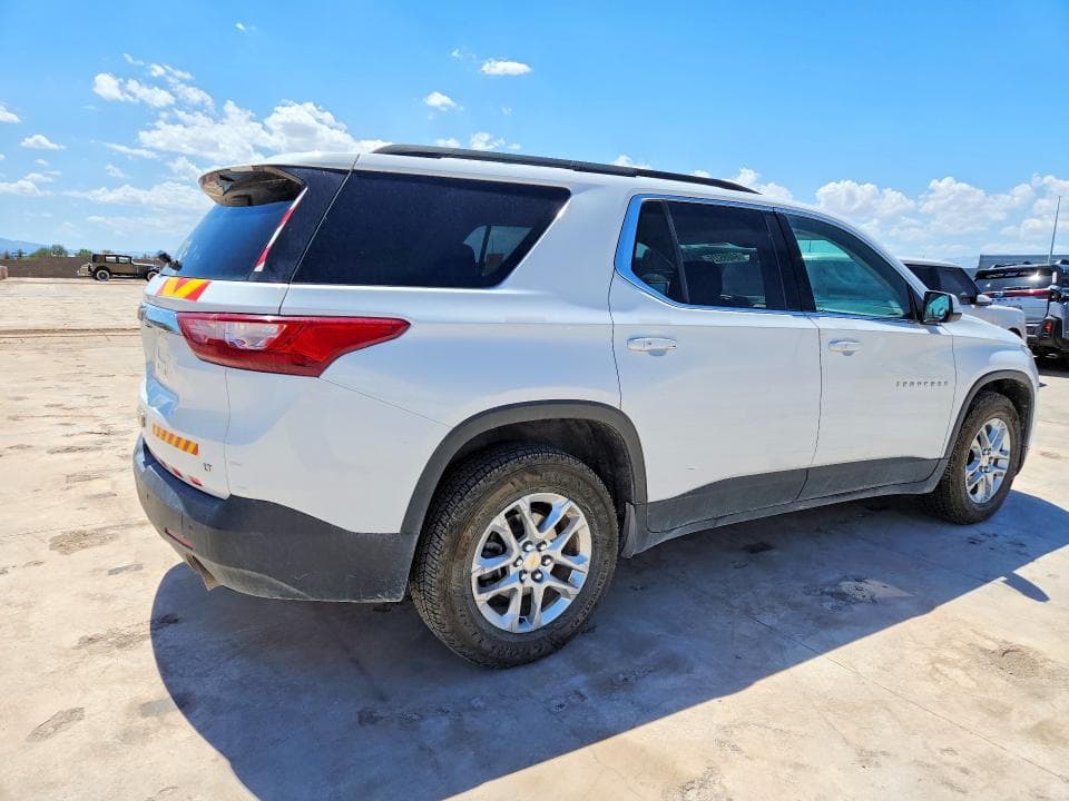2021 CHEVROLET TRAVERSE LT 3