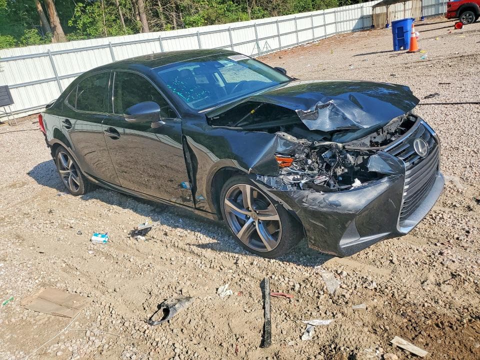 2017 LEXUS IS 200T 4
