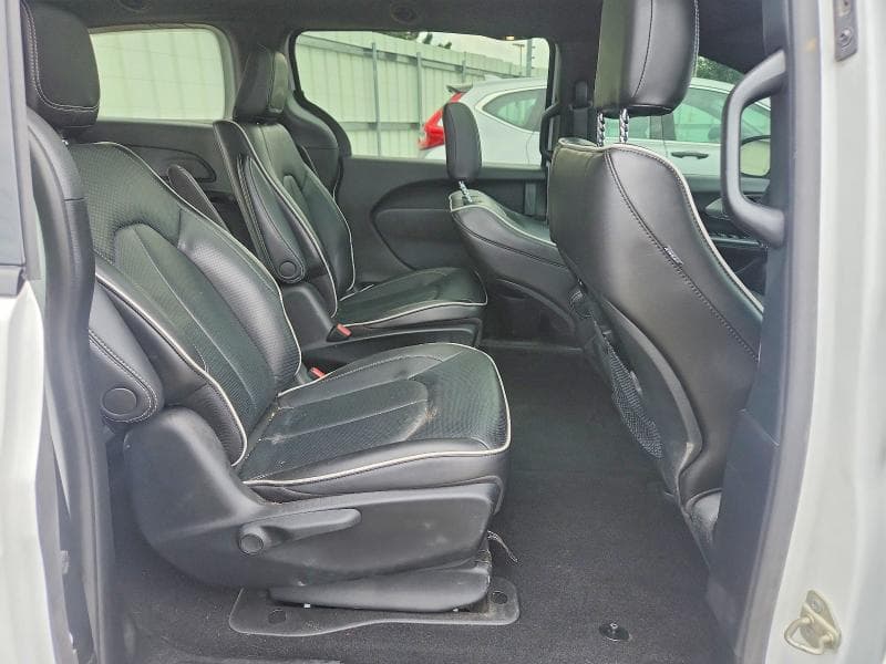 2023 CHRYSLER PACIFICA HYBRID LIMITED 11
