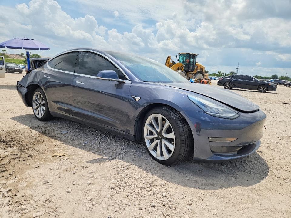 2020 TESLA MODEL 3 4