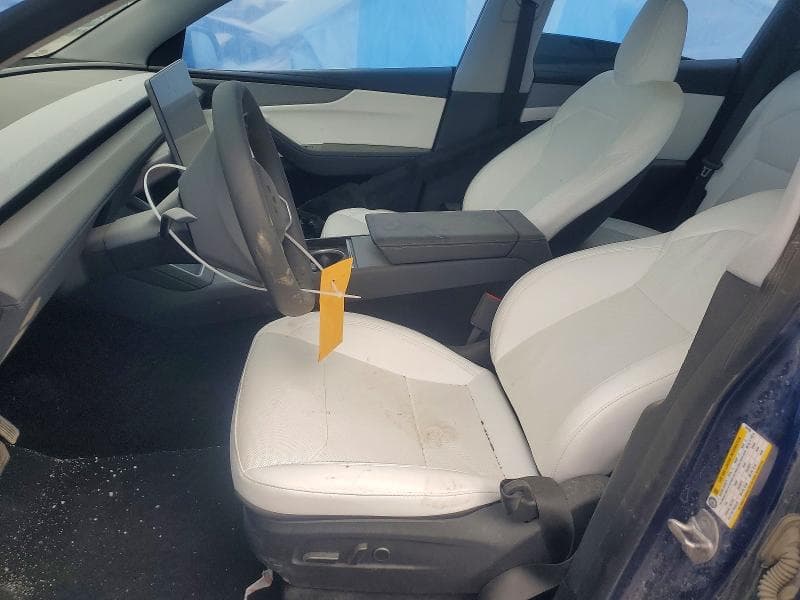 2026 TESLA MODEL Y 7