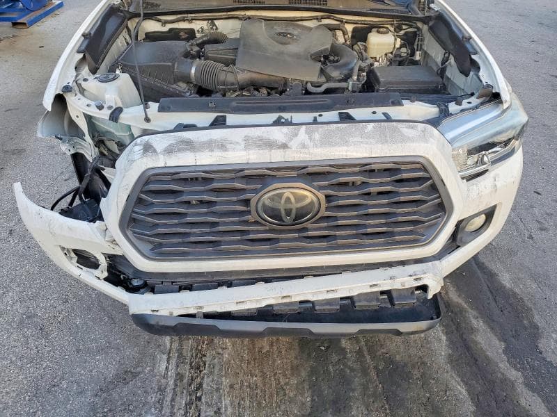 2021 TOYOTA TACOMA TRD OFF-ROAD 11