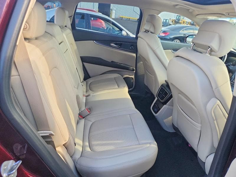 2019 LINCOLN NAUTILUS RESERVE 10