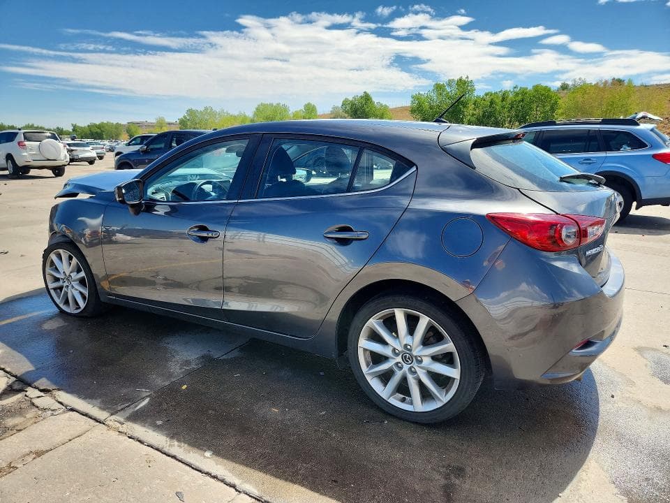 2017 MAZDA 3 TOURING 2