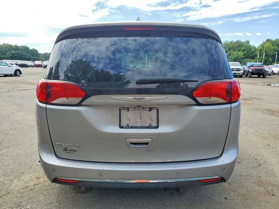 2020 CHRYSLER PACIFICA TOURING L PLUS 6