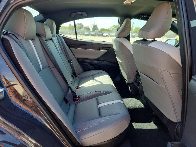 2025 TOYOTA CAMRY SE 10