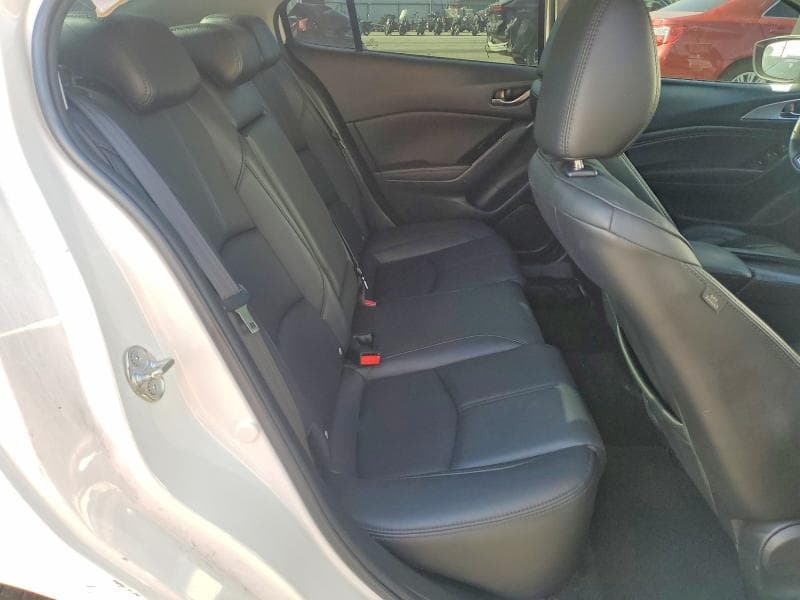 2018 MAZDA 3 TOURING 10