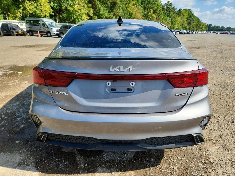 2024 KIA FORTE GT LINE 6