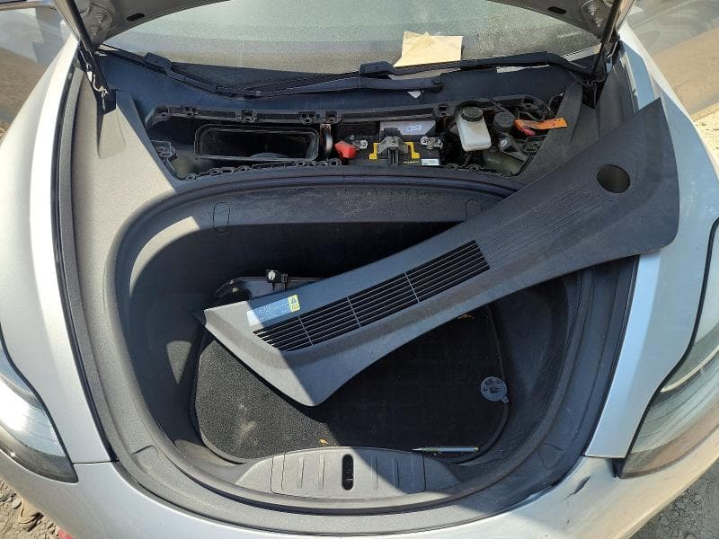 2018 TESLA MODEL 3 11