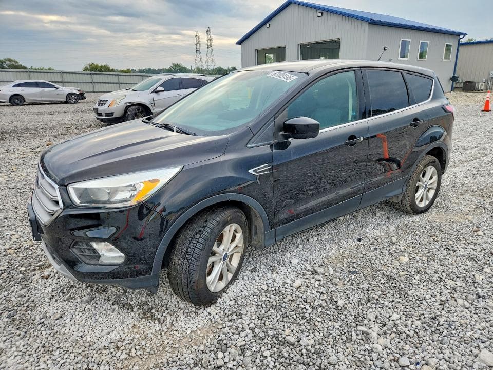 2017 FORD ESCAPE SE - 1